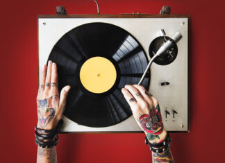 Ponadpłciowość w muzyce Ponadpłciowość w muzyce - tożsamość płciowa