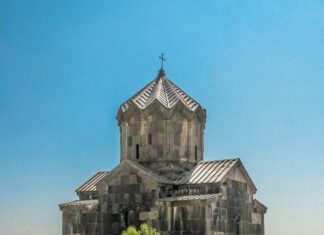 Armenia – Świst kul i płacz dziecka Armenia