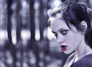 Dylemat w skórę oprawiony skórę